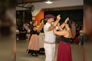Buenos Aires: Argentinian Folk Dance Class and Social Gathering