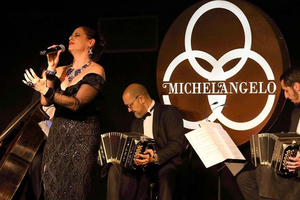 Buenos Aires Michelangelo Tango Show & Fahrt im Oldtimer-Bus