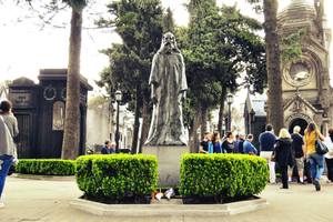 Buenos Aires: Führung auf dem Friedhof La Recoleta (Englisch)