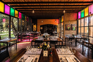 Casa Vigil al tramonto: esperienza gastronomica a Mendoza