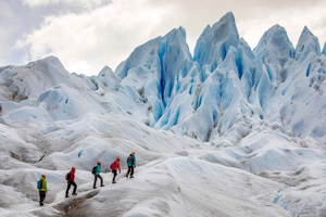 El Calafate: Perito Moreno Glacier Mini Trek with Transfer