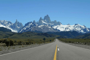 El Chaltén: Capri-Trekking mit Guide und Patagonien-Picknick ab Calafate