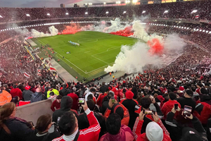 Disfruta un partido en el Estadio Monumental de River Plate (Max 2 Pax)