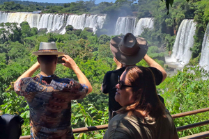 From Foz do Iguaçu: Tour to Argentinian Falls