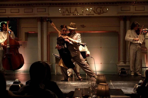 Gala Tango Dinner-Show with optional Classic Bus Transfer