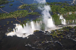 Puerto Iguazú: 2-Day Iguazú Falls Tour with Boat & Flight