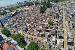 Recoleta Cemetery: Funeral Fantasy Without Myths