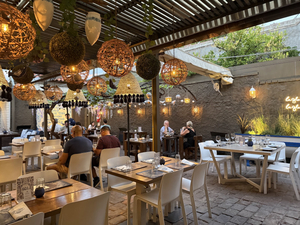 La Gloria Cantina Cool
