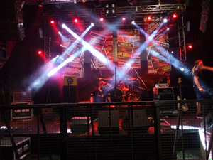 N8 Show & Bar