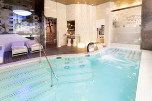 Munia Total Beauty Center