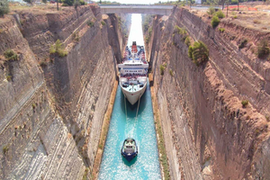 Athens: Ancient Corinth Tour with Beach Stop & Pickup