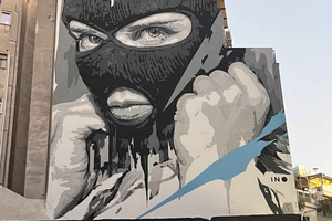 Athens: From Gods to Graffiti: Ruins & Modern Murals Tour