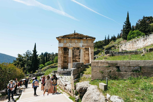 Athen: Delfis mytologi, museum og Arachova guidet tur