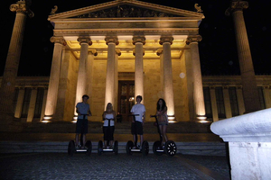 Tour serale di Atene: 3 ore in Segway