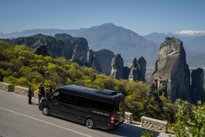 Från Aten: Meteora kloster dagsutflykt med tåg och buss