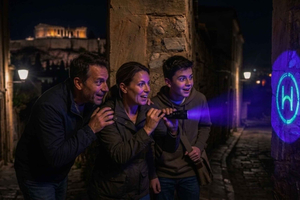 Atene: gioco notturno sulla mitologia con luce UV e premi