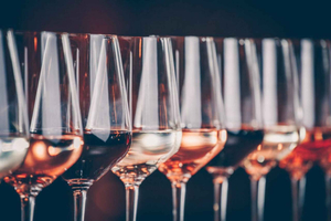 Atenas: Cata de Vinos de Variedades Raras de Grecia