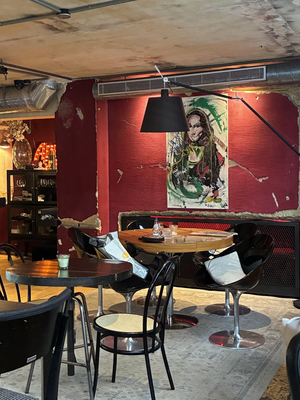 G cafe bar