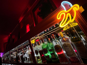 L Bar