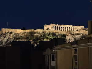 Vrachos Athens Suites