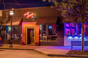 EAV Thai and Sushi