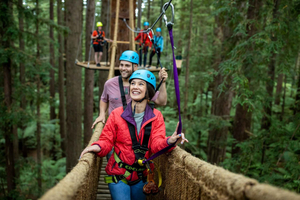 AKL: Redwood ALTITUDE ZIPLINE, Mini Glowworms og Blue Springs