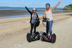Auckland: Devonport Village Segway Tour