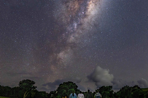 tour de observación de astros, lluvias de meteoros y eventos cósmicos