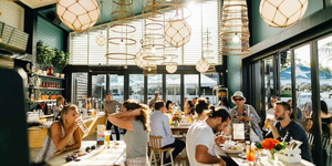 Regatta Bar und Esszimmer