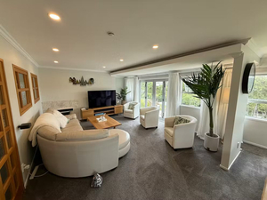 Waiake Beach Apartments