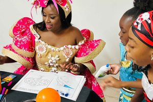 Nassau: Bahamian Straw Doll Experience