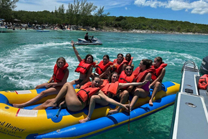 Nassau: Privat båtur med snorkling og drikke