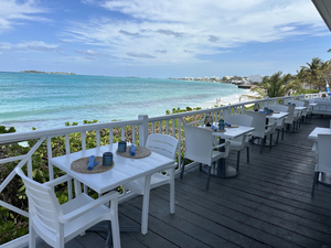 Blue Sail Bar & Grill