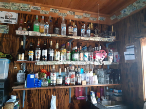 Kizzey's Cafe Waterfont Lounge