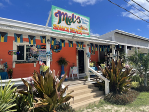 Mel's Snack Shack