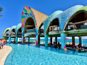 Royal Beach Club Paradise Island
