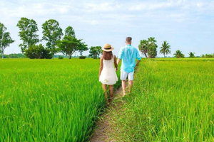 Bali: Rice Terrace Trekking & Jungle River Tubing Adventure