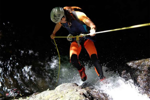 Bali: Tamata Canyon Canyoning Adventure with Lunch