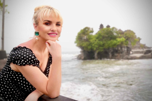 Bali: Tanah Lot, Monkey Forest, & Waterfalls Full-day Tour