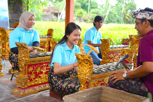 Bali: Traditional Gamelan Music Class with Visit Gong Smith