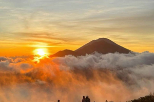 Bukit Catu Sunrise Trek and Hot Spring Relaxation