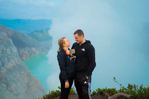 Fra Overnattingstur til Ijen-krateret med soloppgang