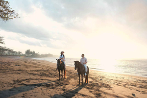Horseback Riding with Nusa Penida & Mount Agung Views