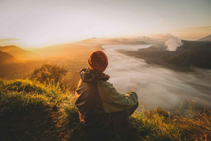 ruta de senderismo al amanecer por el monte Batur con desayuno y fuente termal