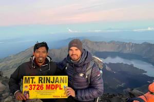Tour de 2 días a la cima del monte Rinjani con amanecer completo