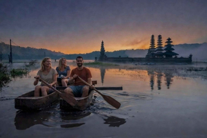 Munduk, Tamblingan Lake Trekking and Canoeing