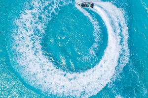 Premium-Jetski-Abenteuer mit Drohnen-Video und Fotos