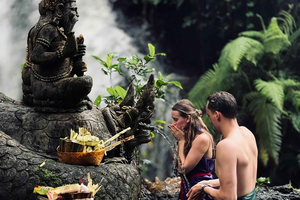 Taman Beji Griya Waterfall Holy Bath Ceremony