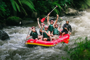 Ubud: expedición en quad por la selva y rafting por el río Ayung