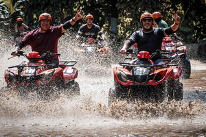 tour en quad por la cueva Gorilla de Ubud y cascadas con comida